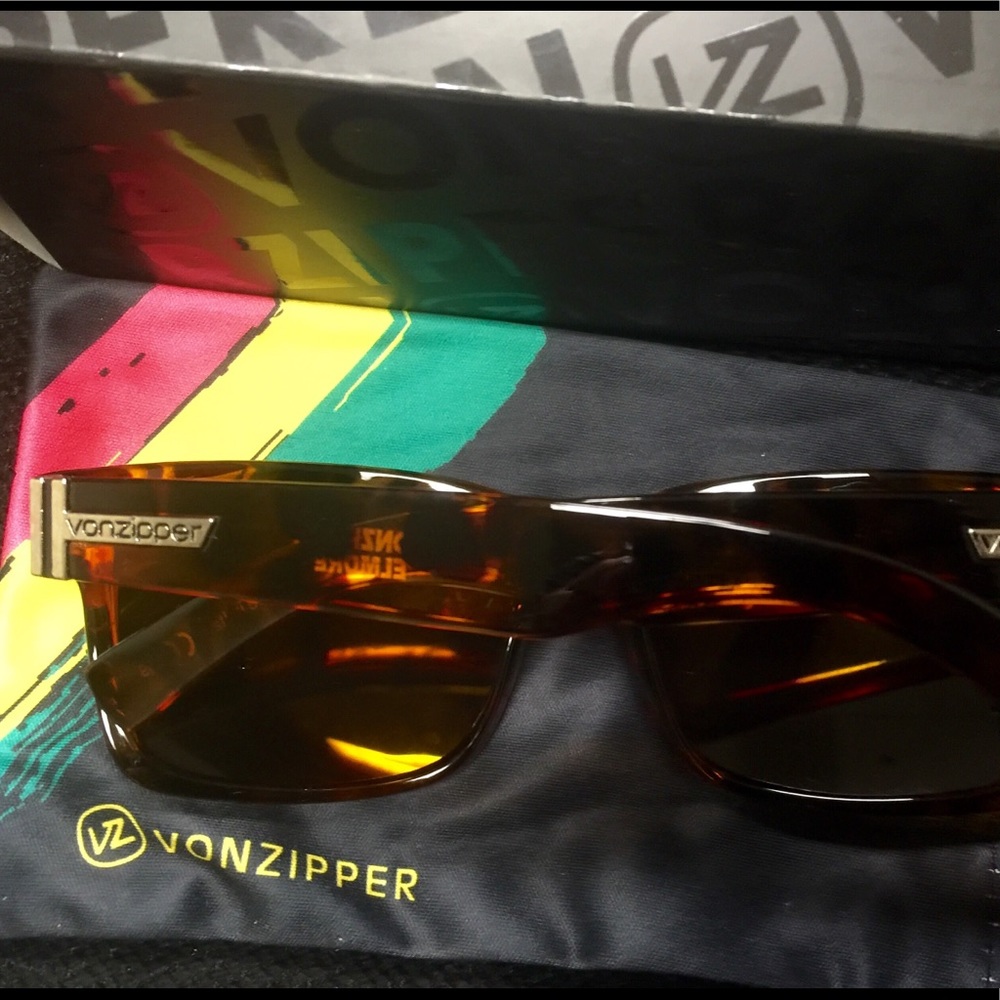 New Tiger Print Sunglass Set